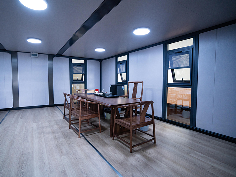 两层平屋顶双面可扩展模块化家居(影像3) 两层平屋顶双面可扩展模块化家居(影像3)